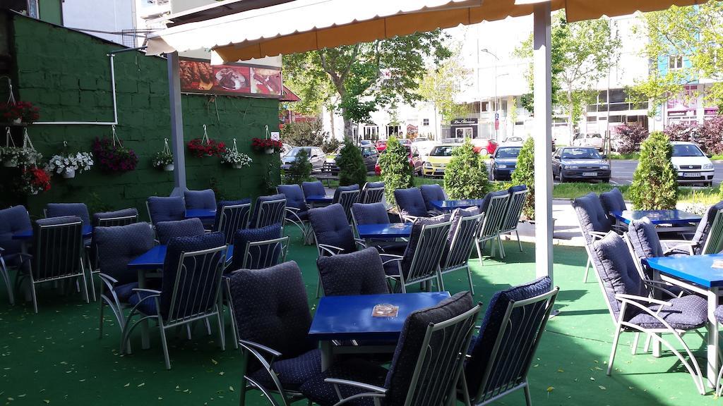 Guest House Gaja Novi Sad Esterno foto